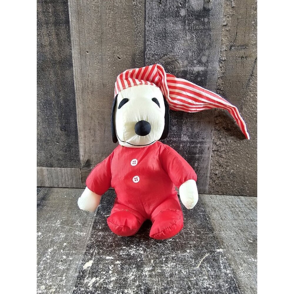 Snoopy Red Pajamas Night Cap Christmas Plush Stuffed Animal Whitman's Peanuts